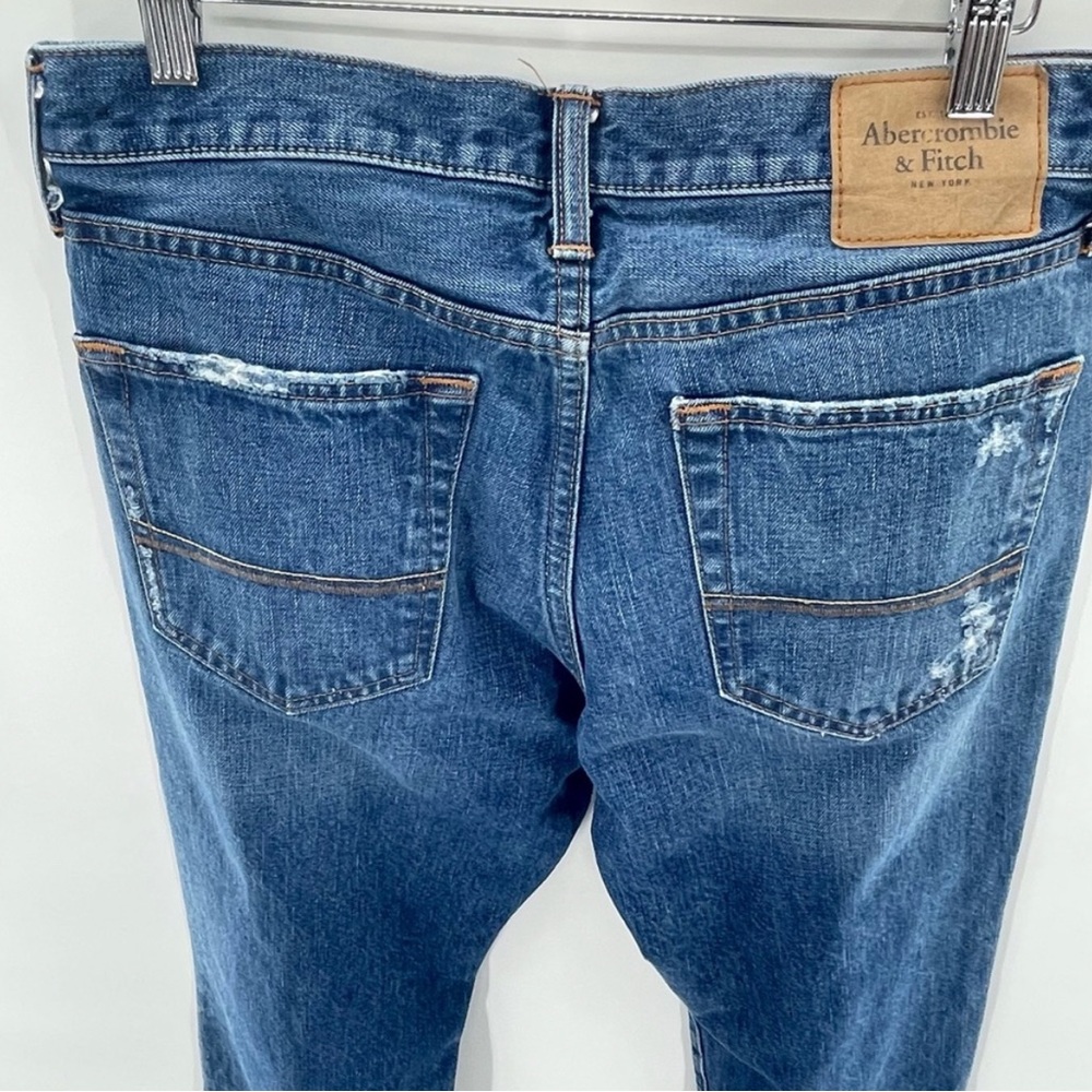 Abercrombie & Fitch Slim Straight Jean